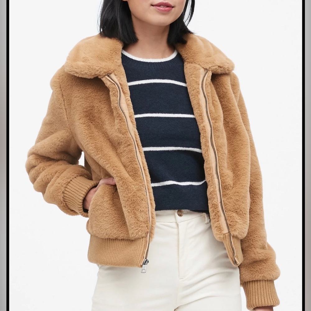 Banana republic faux fur tan bomber jacket